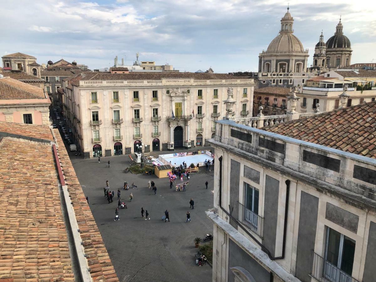 Sicily Wonderful Piazza Universita' Villa Catania Exterior photo